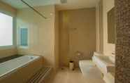 ห้องน้ำภายในห้อง 7 Phuglong Hotel