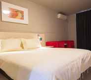 Bedroom 7 Goldmet Inn Datong Nanhuan Road Mingtang Park