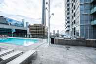 Kolam Renang QuickStay - Breathtaking 3-Bedroom in the Heart of Downtown