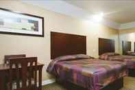 Bilik Tidur Palace Inn Beltway 8 & Westview