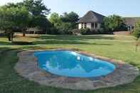 Swimming Pool Amanzingwe Lodge Conference Centre & Spa