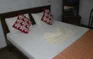 Kamar Tidur 2 White Heart