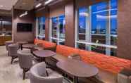 Bar, Cafe and Lounge 2 SpringHill Suites by Marriott Greensboro Airport