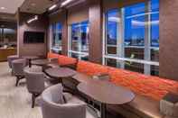 Bar, Cafe and Lounge SpringHill Suites by Marriott Greensboro Airport