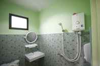 Toilet Kamar AP The Resort