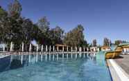 Swimming Pool 6 Halic Park Hotel