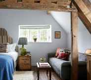 Bedroom 6 Artist Residence Oxfordshire