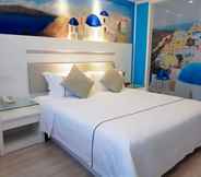 Kamar Tidur 7 Yiwu Baide Theme Hotel