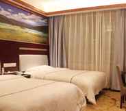 Kamar Tidur 6 Yiwu Baide Theme Hotel