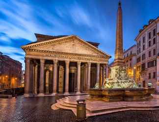 Exterior 2 Colonna Suite Luxury - Pantheon