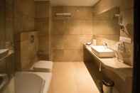 In-room Bathroom Hotel Virgo Sumeru