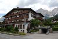 ภายนอกอาคาร Hotel Albergo Dolomiti