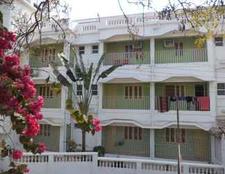 Luar Bangunan 2 Hotel Purnima