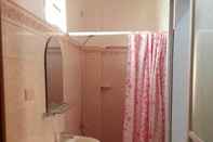 In-room Bathroom V.Hauschild Transient House B