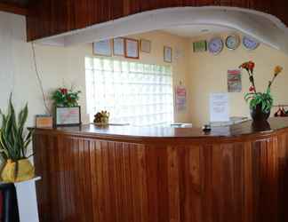 Lobby 2 Coral Dive Resort