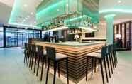 Bar, Cafe and Lounge 6 Courtyard by Marriott Wolfsburg