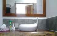 Toilet Kamar 6 Balai Serama Guesthouse