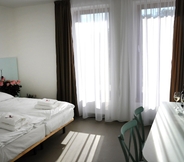 Kamar Tidur 7 Hotel Ryzlink