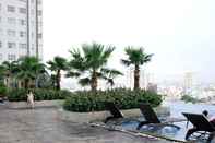 Kolam Renang Sunrise City 2BR with Infinity SW Pool