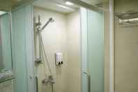 ห้องน้ำภายในห้อง B&B Mongkok Hotel