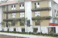 ภายนอกอาคาร Jai Malahar Residency