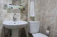 In-room Bathroom Hotel Grand Urhay