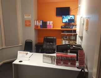 Lobi 2 Easyhotel South Kensington