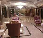 Lobby 6 Lacin Park