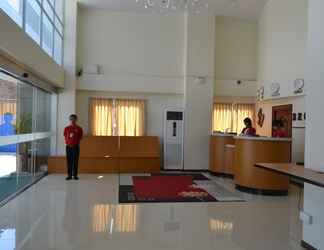 Lobby 2 Hotel Broadway Yangon