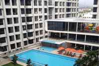 Kolam Renang NY Cyber Apartment