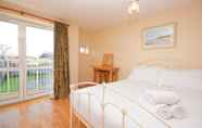 Kamar Tidur 4 Town or Country - Greenwich Apartments