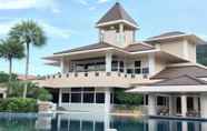 Kolam Renang 3 Royal Hills Golf Resort and Spa