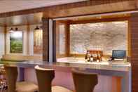 Quầy bar, cafe và phòng lounge Fairfield Inn & Suites by Marriott Fort Smith