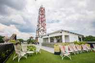 Kolam Renang Hotel Clermont