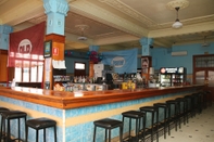 Bar, Kafe dan Lounge Hotel Corones