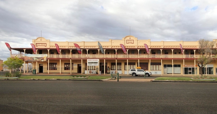 Exterior Hotel Corones