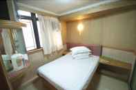 Bedroom Hong Kong Astronaut's Hotel