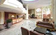 Lobby 5 Richmond Hotel