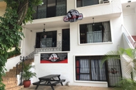 Bên ngoài Casa Blanca Hostel