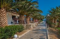 Exterior Akti Beach Club