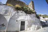 Exterior Cueva de la Muralla - Sacromonte