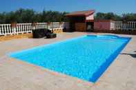 Swimming Pool Tenuta Madre Terra Resort