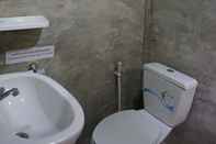 Toilet Kamar Baan Suan Boon Resort