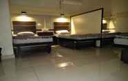 Kamar Tidur 5 NIGHT-HALT Dormitory - Hostel