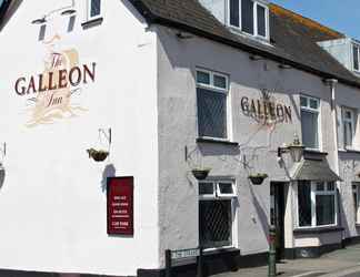 Exterior 2 The Galleon Inn