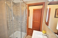 In-room Bathroom Amami Viaggi - Suite Real