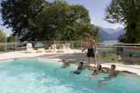Kolam Renang Les Balcons du lac d'Annecy - Neaclub