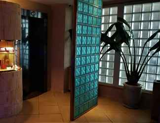 Lobi 2 Hotel Aria Makuhari Bay - Adult Only