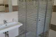 Phòng tắm bên trong Belsito