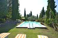 Swimming Pool Villa Vittoria